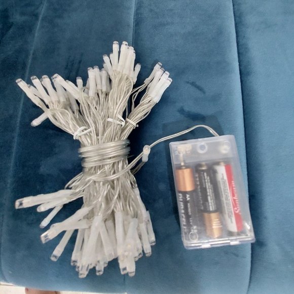 Merkury Cascading Curtain Led Lights DOUBLE A BATTERIES - Picture 4 of 8